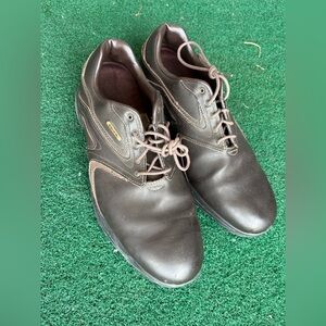 Etonic Golf Mens sz 12 shoes. brown in color soft spikes